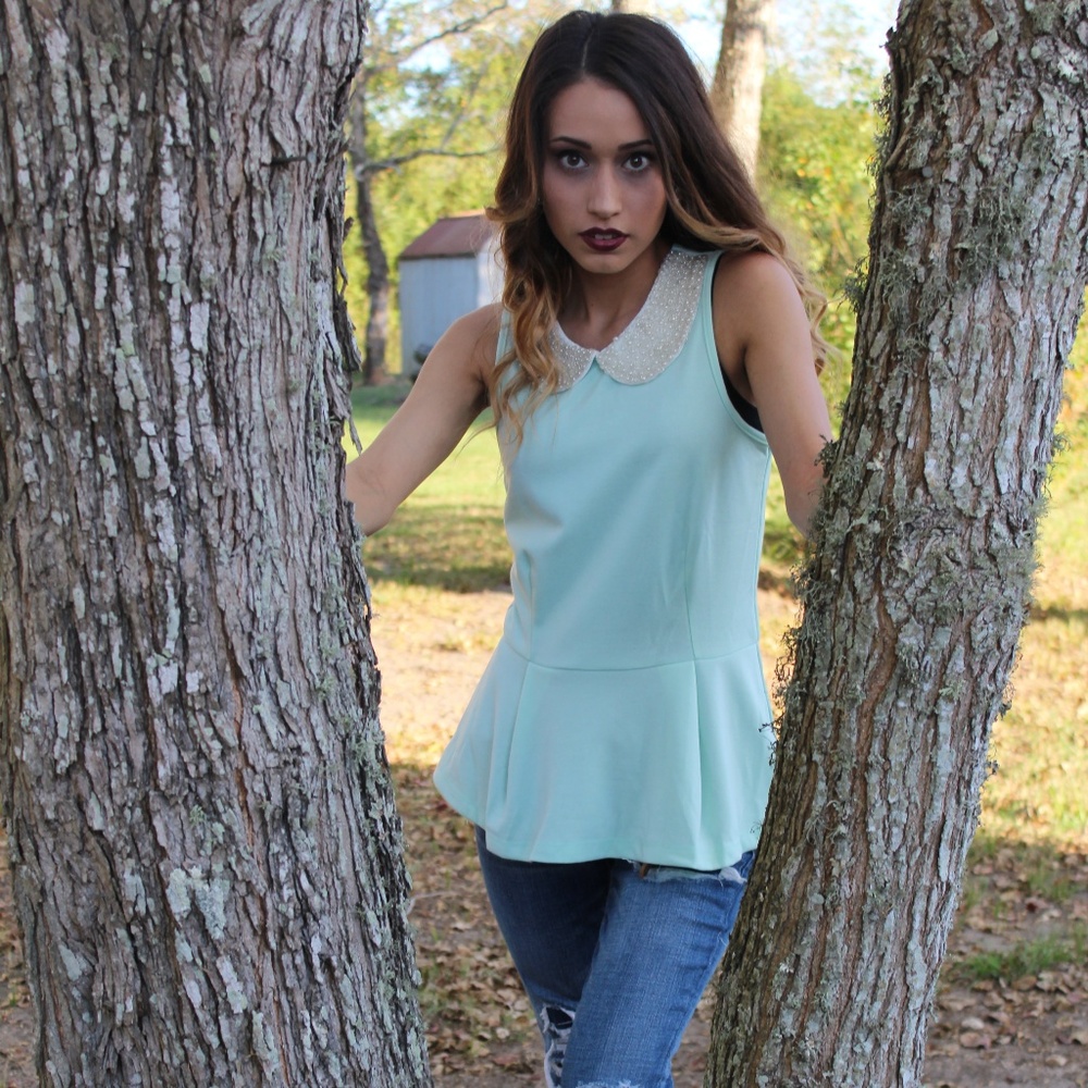 **NEW** Mint & Pearl Top